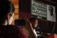 Jueves 7 de diciembre del 2017. Tuxtla Gutiérrez. El Premio Internacional de poesí­a Jaime Sabenis es entregado esta noche a Armando Salgado con el poemario Tierras Altas de Mato Grosso bajo el seudónimo de Rosa