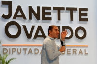Domingo 3 de septiembre del 2017. Tuxtla Gutiérrez. El informe legislativo de la diputada federal Janette Ovando es acompañada por Moreno Valle esta noche en la capital del estado de Chiapas.