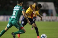 Sábado 13 de septiembre del 2014. Tuxtla Gutiérrez. Aspectos del partido entre Jaguares y Morelia.
