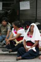 Lunes 1 de Marzo. Jornaleros desalojados de la finca Liquidámbar piden la intervención de las autoridades estatales para que les sea resuelta su situación laboral.