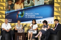 Lunes 28 de marzo. Este medio día se llevo a cabo la inauguración del Foro Internacional Migración y Trata de personas: Un Problema Complejo inaugurado por Juan Sabines Guerrero, gobernador del estado de Chiapas y Marcos Fastlicht Sacker, presidente de la