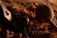 Sábado 2 de enero del 2016. Chiapa de Corzo. En el taller de Don Arturo Guillen, la artesanía y juguetería se elabora de trozos de madera sobrante de la fabricación de muebles, esto sin perder la influencia de la elaboración prehispánica en los artículos 