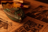 Sábado 2 de enero del 2016. La juguetería mexicana y en especial la chiapaneca presentan rasgos de imitación de la vida cotidiana lo que la diferencia de los artículos artesanales que son ofrecidos a los turistas como objetos decorativos por lo que la ela