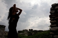 Julio de 2017. Chiapa de Corzo. Las ruinas de la antigua ciudad prehispánica enmarcan la sesión de esta ocasión con la modelo Kathya Caballero.