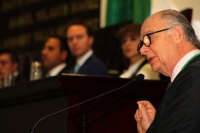 Viernes 2 de diciembre del 2016. Tuxtla Gutiérrez. Enrique Krauze, historiador mexicano recibe esta tarde la medalla Rosario Castellanos que el Congreso de Chiapas otorga a quienes se distinguen en las artes y ciencias en México.