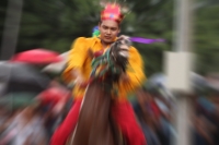 Miércoles 8 de agosto del 2012. Chiapa de Corzo. El recorrido de los Alférez y Naguarez se lleva realiza por jinetes que visten a la usanza chiapaneca durante el cierre de las festividades de Santo Domingo esta tarde en el antiguo camposanto de esta comun