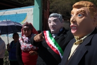 Sábado 10 de febrero del 2018. Comitan de Domí­nguez. Romerí­a de San Caralampio. Durante la Salidas de Flores y Velas durante las fiestas patronales de la Ciudad de las Flores, las manifestaciones sincréticas conviven de la mano encontrándose las comp