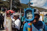 Sábado 10 de febrero del 2018. Comitan de Domí­nguez. Romerí­a de San Caralampio. Durante la Salidas de Flores y Velas durante las fiestas patronales de la Ciudad de las Flores, las manifestaciones sincréticas conviven de la mano encontrándose las comp