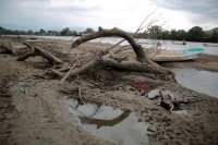 20231122. Chiapa de Corzo. Niveles bajos del rio Grijalva en el Malecón Turístico.