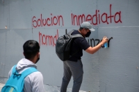 20210415. Tuxtla G. Normalistas de Los Altos de Chiapas protestan en el centro de la ciudad (normal Rural Bilingüe San Andrés Larrainzar)