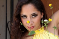 Domingo 26 de agosto del 2012. San Cristóbal de las Casas, Chiapas. Laura Pineda. La modelo chiapaneca porta la corona de Miss Earth Chiapas 2012 y se prepara para participar en el concurso donde se elegira la representante nacional en la ciudad de Merida