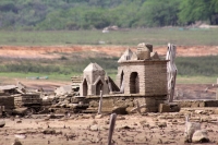 Viernes 2 de junio del 2017. La Concordia. El antiguo poblado conocido como La Concordia Antigua fue inundado durante la construcción de la Presa La Angostura en 1974 dejando la estructura arquitectónica dentro de las aguas del rio Grijalva. El desfogue d