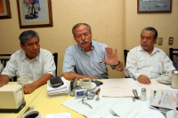 Martes 1 de febrero. Leonardo León Cerpa, presenta esta mañana a los medios de comunicación el registro de la Asociación Civil denominada Movimiento Ciudadano de Integración que el día de ayer se registro ante el IEE.