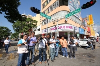 Viernes 22 de Noviembre del 2013. Tuxtla Gutiérrez. Esta mañana continúa el levantón del plantón del movimiento magisterial mientras que el ayuntamiento de Tuxtla realiza el operativo de limpieza del primer cuadro de la ciudad.