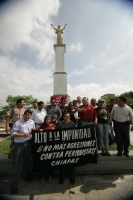 Sábado 7 de agosto. Periodistas de Chiapas se reúnen en la Plaza Central de la ciudad de Tuxtla Gutiérrez acompañando la movilización nacional en Solidaridad de quines ejercen la profesión del periodismo y han sido secuestrados o desaparecidos.