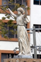Jueves 26 de enero del 2012. La Libertad espera sus cadenas.