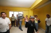 Una veintena de colonos defraudados por lideres de la Federación de Trabajadores “Sindicalismo Nuevo” F.T.S.N. intentan detener a los dirigentes quienes no les entregan predios para habitar después de que han sido cobrados y vendidos hace tres años en las