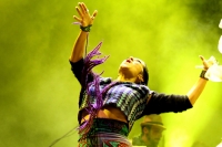 Foto/Fredy Durante. Lila Downs durante el cierre del festival Cervantino Barroco 2011.