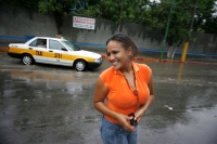 Las primeras lluvias en la ciudad de Tuxtla Gutiérrez dejan varios árboles caídos algunas calles con encharcamientos en el oriente de la capital de Chiapas sin que se reporten daños de consideración.