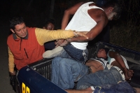 Elementos de la Policía Sectorial y de diferentes corporaciones detienen a 4 sujetos en un domicilio de la colonia Lomas del Oriente después de recibir una llamada de auxilio donde se reportaron disparos en el Bar conocido como El Mangal en las cercanías 