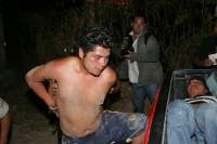 Elementos de la Policía Sectorial y de diferentes corporaciones detienen a 4 sujetos en un domicilio de la colonia Lomas del Oriente después de recibir una llamada de auxilio donde se reportaron disparos en el Bar conocido como El Mangal en las cercanías 
