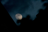 Domingo 18 de septiembre. La luna de Septiembre se muestra con todo su esplendor en el cielo de Chiapa de Corzo y corona la fachada de la Iglesia del convento de Santo Domingo en el ocaso de este domingo. Un arco iris intenta robar el protagonismo con su Domingo 18 de septiembre. La luna de Septiembre se muestra con todo su esplendor en el cielo de Chiapa de Corzo y corona la fachada de la Iglesia del convento de Santo Domingo en el ocaso de este domingo. Un arco iris intenta robar el protagonismo con su
