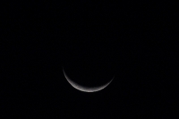 Miércoles 6 de abril. Aspecto de la luna creciente de esta noche.