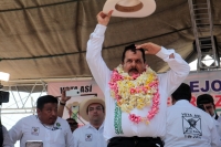 Domingo 29 de abril del 2018. Venustiano Carranza. Inician las Campañas. La liberación de los partidos. El Bronco acompaña a Chus Orantes en su inicio de campaña a la gubernatura de Chiapas.