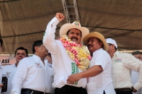 Domingo 29 de abril del 2018. Venustiano Carranza. Inician las Campañas. La liberación de los partidos. El Bronco acompaña a Chus Orantes en su inicio de campaña a la gubernatura de Chiapas.