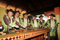 Martes 2 de febrero. La Banda Machos durante su paso por el ciudad en conocido restaurante del norte de Tuxtla Gutiérrez.