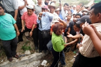 Por tercer día consecutivo continúan los conflictos al interior de la Sección VII el magisterio federal en Chiapas; bloqueos carreteros y la toma de las instalaciones en el libramiento norte de la ciudad de Tuxtla Gutiérrez son contantes en estos días. Es