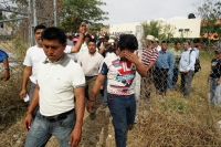 Por tercer día consecutivo continúan los conflictos al interior de la Sección VII el magisterio federal en Chiapas; bloqueos carreteros y la toma de las instalaciones en el libramiento norte de la ciudad de Tuxtla Gutiérrez son contantes en estos días. Es