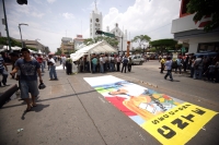 Militantes magisteriales continúan el bloqueo del primer cuadro de la ciudad de Tuxtla