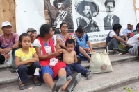 Miércoles 12 de octubre. Se manifiestan indígenas.