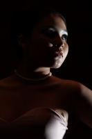 Sábado 14 de julio del 2012. Tuxtla Gutiérrez, Chiapas.  La nueva generación de diseñadoras de modas chiapanecas, presentan las propuestas de vestidos esta noche en el centro cultural ubicado en el oriente de la ciudad.