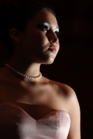 Sábado 14 de julio del 2012. Tuxtla Gutiérrez, Chiapas.  La nueva generación de diseñadoras de modas chiapanecas, presentan las propuestas de vestidos esta noche en el centro cultural ubicado en el oriente de la ciudad.