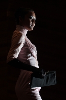 Sábado 14 de julio del 2012. Tuxtla Gutiérrez, Chiapas.  La nueva generación de diseñadoras de modas chiapanecas, presentan las propuestas de vestidos esta noche en el centro cultural ubicado en el oriente de la ciudad.
