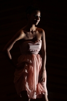 Sábado 14 de julio del 2012. Tuxtla Gutiérrez, Chiapas.  La nueva generación de diseñadoras de modas chiapanecas, presentan las propuestas de vestidos esta noche en el centro cultural ubicado en el oriente de la ciudad.
