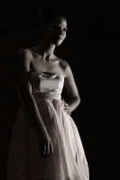 Sábado 14 de julio del 2012. Tuxtla Gutiérrez, Chiapas.  La nueva generación de diseñadoras de modas chiapanecas, presentan las propuestas de vestidos esta noche en el centro cultural ubicado en el oriente de la ciudad.