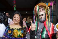 Domingo 22 de septiembre del 2019. San Cristóbal de las Casas. Los Esclavos Mercedarios, Panzudos y las representaciones satíricas de diferentes personajes acompañan la procesión durante El Anuncio de la Fiesta del Barrio de la Merced