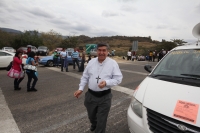 Jueves 3 de febrero del 2012. Molestias y atrasos en el transporte por paro magisterial. Tuxtla Gutiérrez, Chiapas. Los transportistas y quienes viajan entre las ciudades circundantes a la ciudad de Tuxtla sufren por varias horas por el bloqueo magisteria