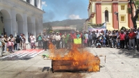 Foto/Miradasur. San Cristóbal de las Casas. Deportistas y organizaciones sociales y civiles de San Cristóbal marchan por las avenidas en este fin de semana para protestar con la construcción de la tienda Soriana y cityclub en la zona de humedales.