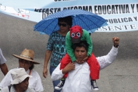 Lunes 22 de agosto del 2016. Tuxtla Gutiérrez. La manifestación del movimiento magisterial inicia con una macha del lado poniente de la capital del estado de Chiapas para que esta semana continúe con bloqueos y tomas de instalaciones de CFE, SMAPA, gasoli Lunes 22 de agosto del 2016. Tuxtla Gutiérrez. La manifestación del movimiento magisterial inicia con una macha del lado poniente de la capital del estado de Chiapas para que esta semana continúe con bloqueos y tomas de instalaciones de CFE, SMAPA, gasoli