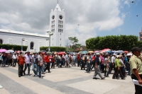 Lunes 4 de junio del 2012. Tuxtla Gutiérrez, Chiapas. El magisterio chiapaneco se manifiesta con una marcha desde el oriente de la ciudad hacia la Plaza Central donde inician un plantón indefinido