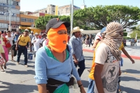 Miércoles 2 de marzo. Miembros de organizaciones sociales de la costa del estado marcha desde la ciudad de Tonala para manifestarse en el penal El Amate y en la ciudad de Tuxtla Gutiérrez para exigir la libertad de defensores de Derechos Humanos detenidos