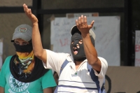 Miércoles 2 de marzo. Miembros de organizaciones sociales de la costa del estado marcha desde la ciudad de Tonala para manifestarse en el penal El Amate y en la ciudad de Tuxtla Gutiérrez para exigir la libertad de defensores de Derechos Humanos detenidos
