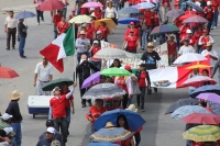 Martes 20 de noviembre del 2013. Tuxtla Gutiérrez.  Durante la manifestación en conmemorativa del dÃa de la revolución, el movimiento magisterial realiza una marcha desde el crucero de La Pochota, con la singularidad que los contingentes juveniles protago Martes 20 de noviembre del 2013. Tuxtla Gutiérrez.  Durante la manifestación en conmemorativa del dÃa de la revolución, el movimiento magisterial realiza una marcha desde el crucero de La Pochota, con la singularidad que los contingentes juveniles protago