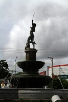 Lunes 30 de septiembre del 2019. Tuxtla Gutiérrez. El sistema de reciclado de agua de la fuente La Diana Cazadora continúa bombeando el lÃquido verde vertido durante la manifestación feminista de este fin de semana. Lunes 30 de septiembre del 2019. Tuxtla Gutiérrez. El sistema de reciclado de agua de la fuente La Diana Cazadora continúa bombeando el lÃquido verde vertido durante la manifestación feminista de este fin de semana.