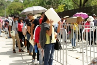 Martes 10 de noviembre del 2020. Tuxtla Gutiérrez. Continúan los pagos de salarios atrasados del sistema federalizado de la Secretaria de Educación en Chiapas