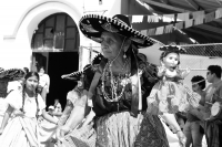Jueves 1 de febrero del 2018. San Fernando. Las Candelarias recorren las calles bailando y llenado de colorida alegrí­a las laderas de el valle de  La Hacienda de Las ínimas, , donde celebran con esta danza que precede los festejos de la cuaresma.